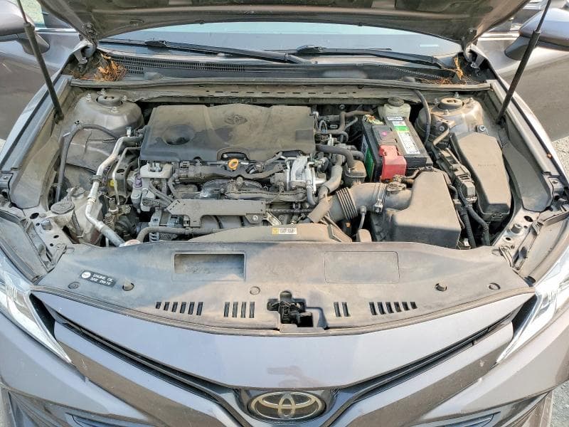 2018 TOYOTA CAMRY LE 11