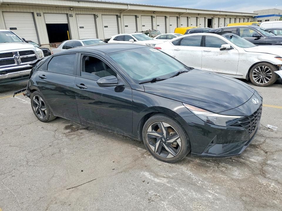 2023 HYUNDAI ELANTRA SEL 4