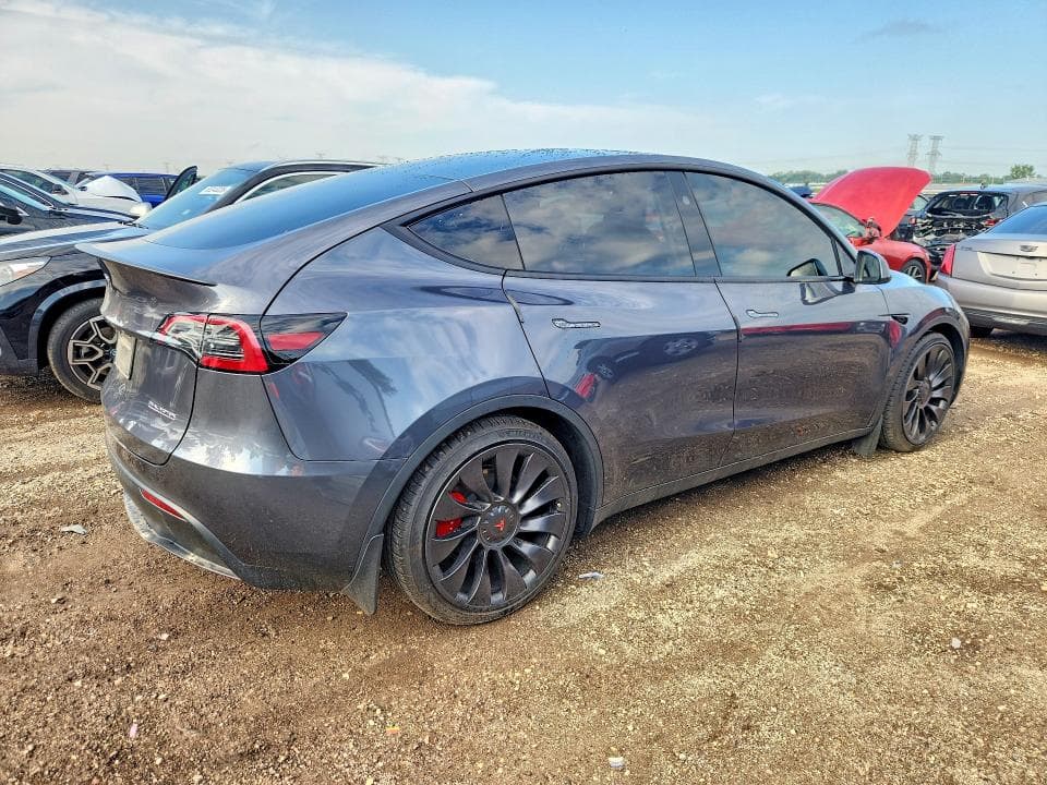 2023 TESLA MODEL Y 3