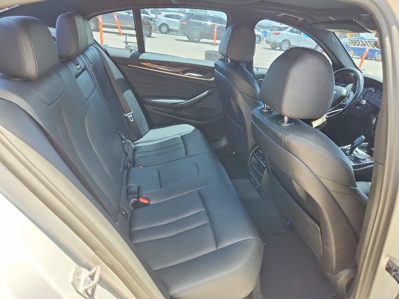 2019 BMW 530 I 10