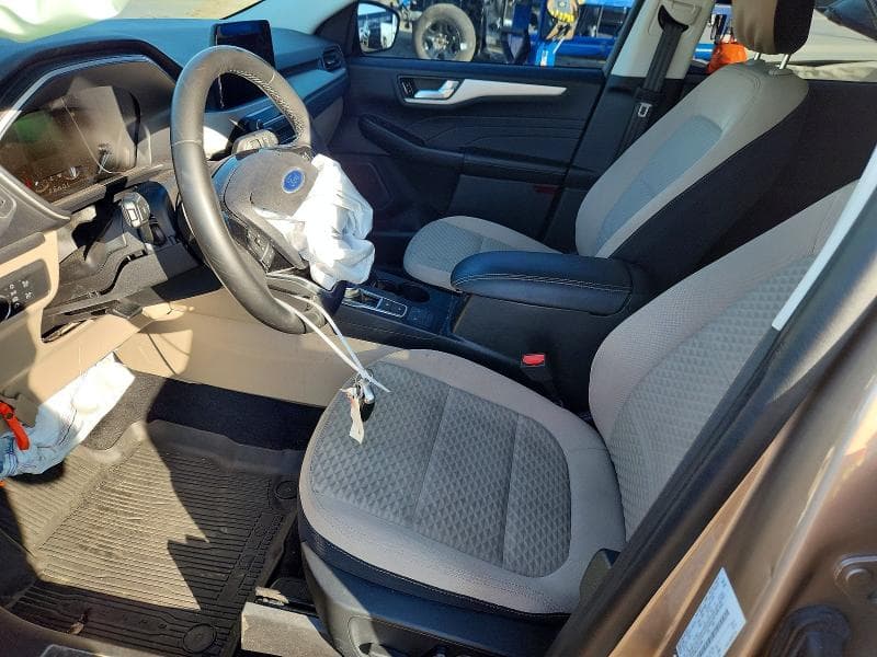 2021 FORD ESCAPE SE 7