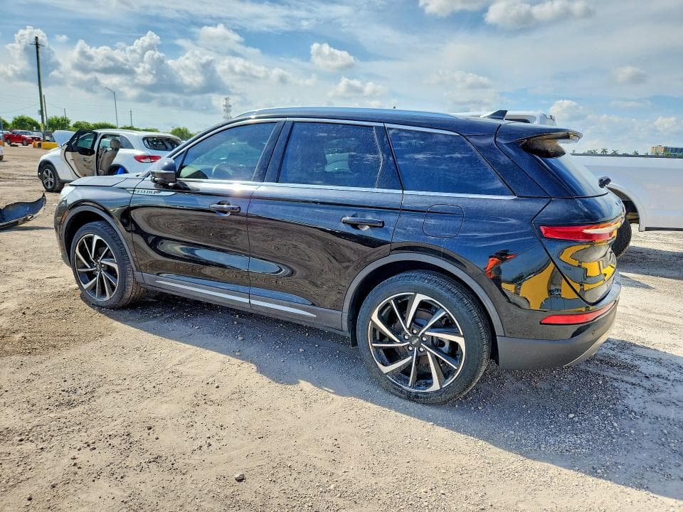 2023 LINCOLN CORSAIR RESERVE 2