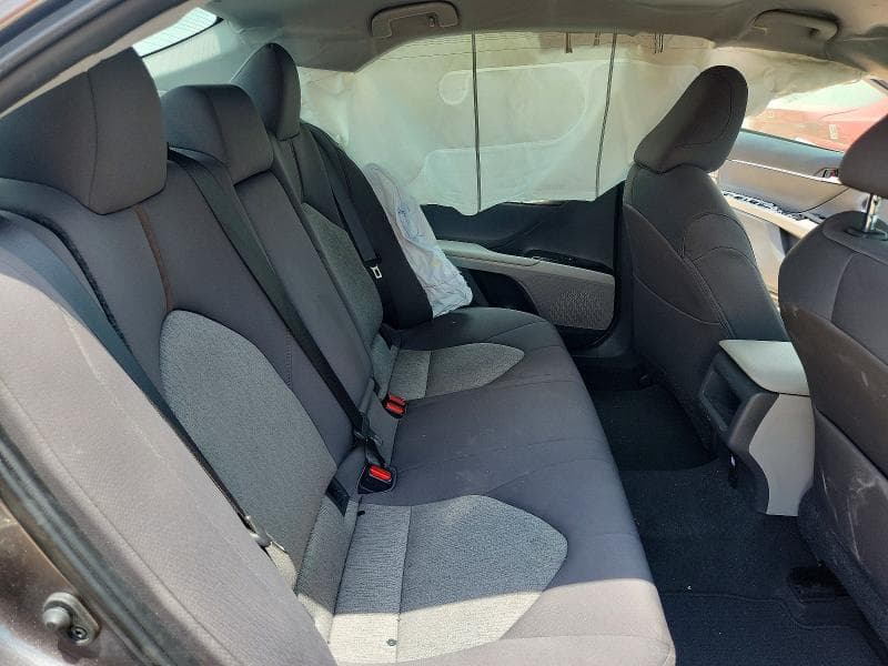 2019 TOYOTA CAMRY LE 10