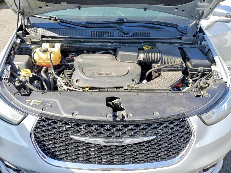 2022 CHRYSLER PACIFICA LIMITED 12