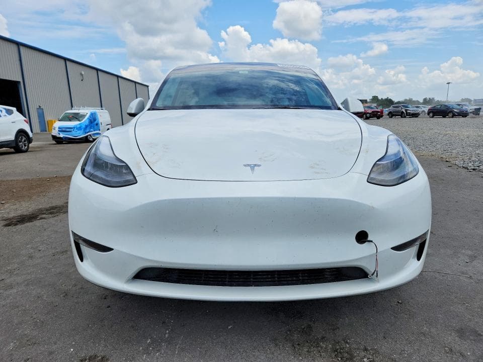 2023 TESLA MODEL Y 5
