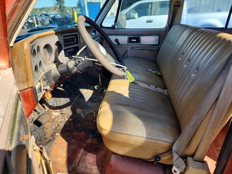 1978 CHEVROLET SUBRBAN 7