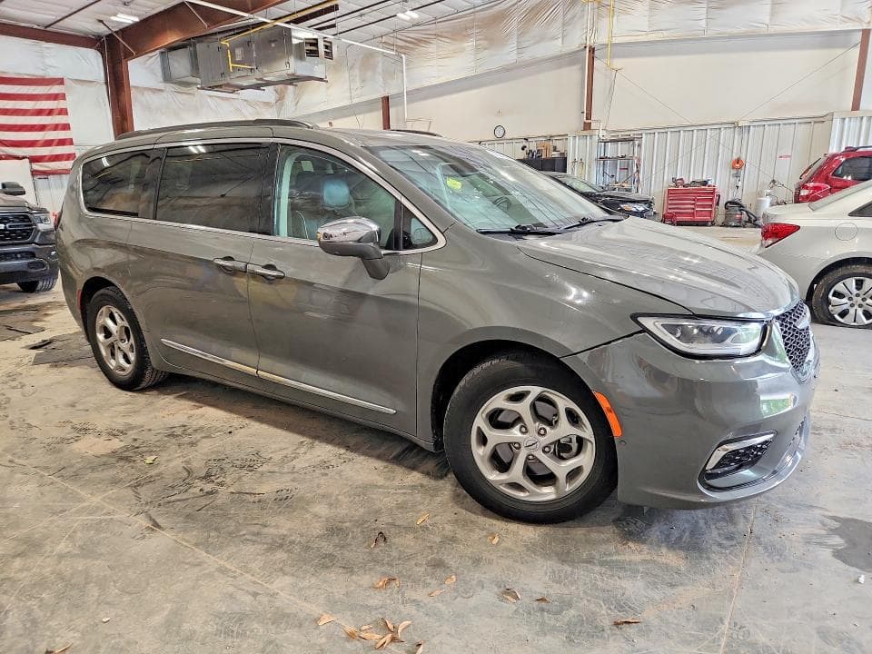 2022 CHRYSLER PACIFICA LIMITED 4