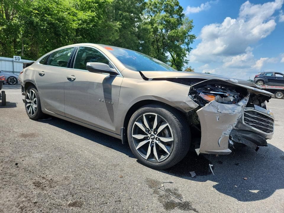 2017 CHEVROLET MALIBU LT 4
