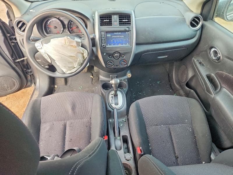 2019 NISSAN VERSA SV 8