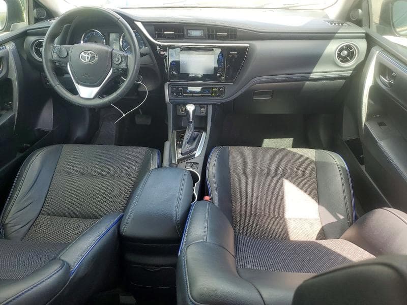 2017 TOYOTA COROLLA SE 8