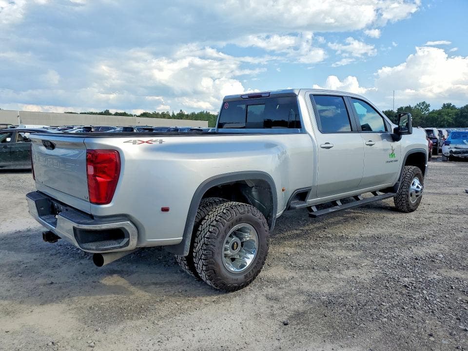 2023 CHEVROLET SILVERADO K3500 LT 3