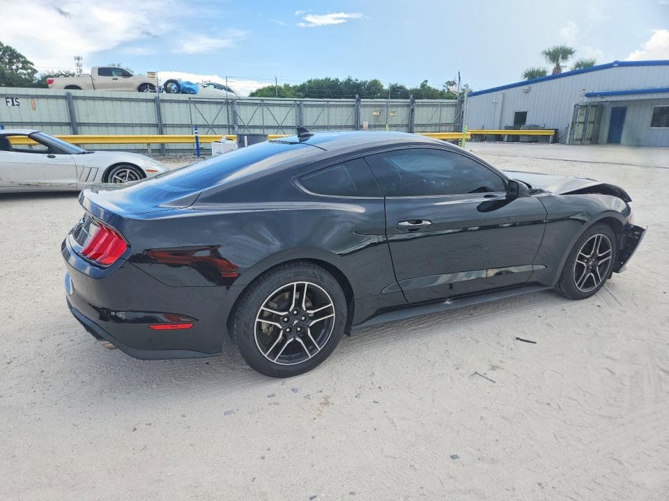 2022 FORD MUSTANG 3