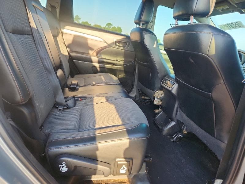 2019 TOYOTA HIGHLANDER LE PLUS 11
