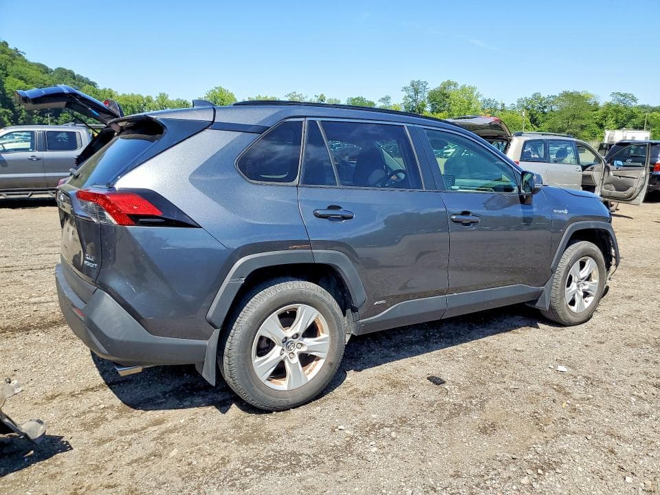 2019 TOYOTA RAV4 HYBRID XLE 3