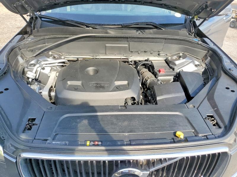 2018 VOLVO XC90 T6 11