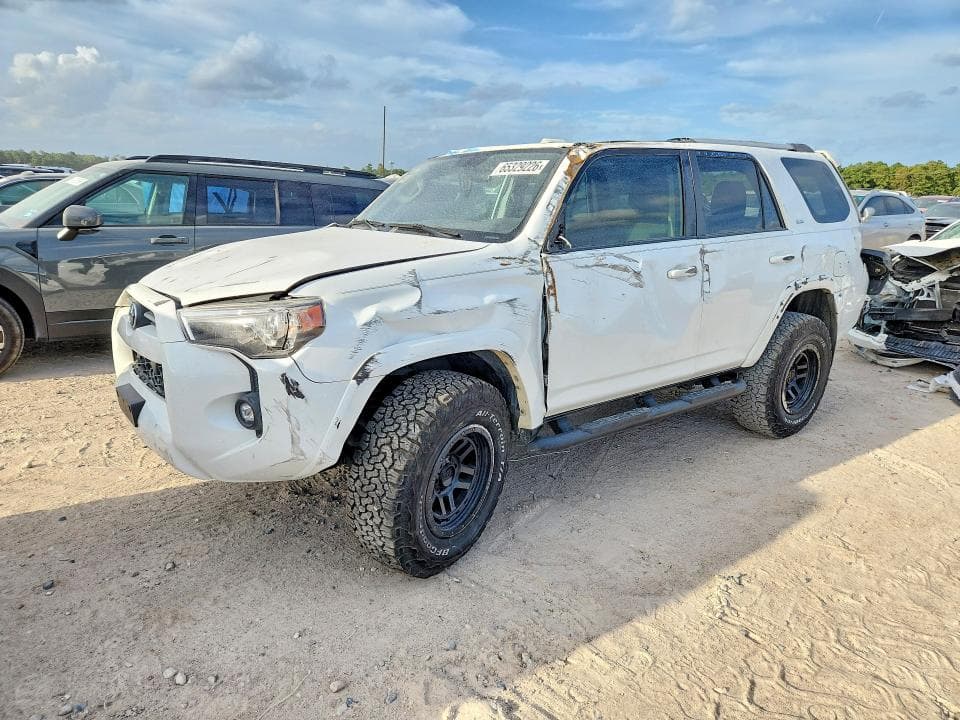 2023 TOYOTA 4RUNNER SR5 - 1