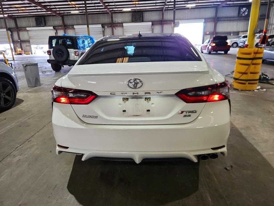 2022 TOYOTA CAMRY SE 6