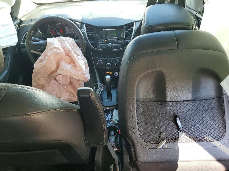2018 CHEVROLET TRAX 1LT 8