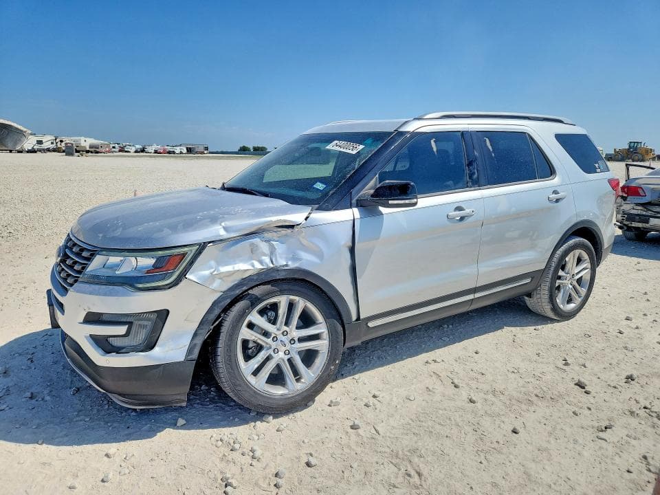 2017 FORD EXPLORER XLT - 1