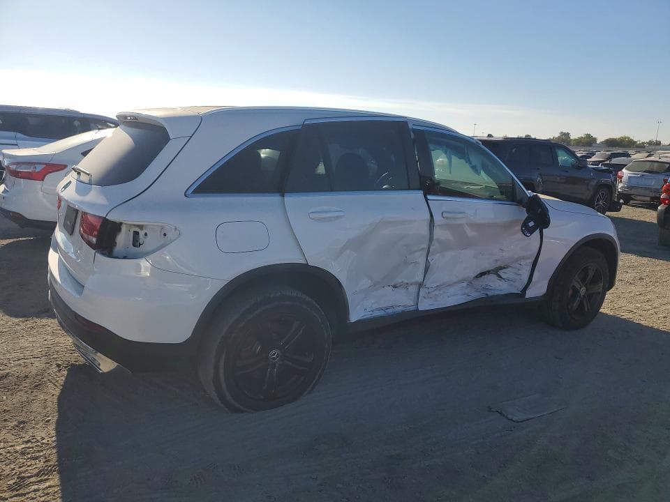 2018 MERCEDES-BENZ GLC 300 3