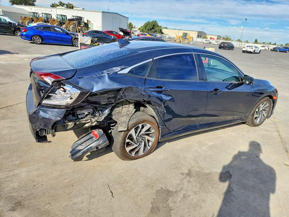 2017 HONDA CIVIC EX 3
