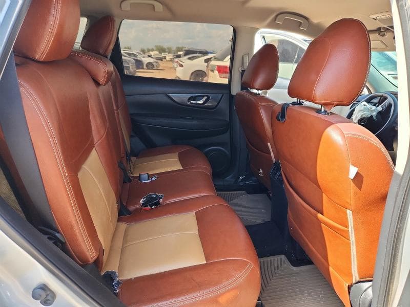 2017 NISSAN ROGUE SV 11