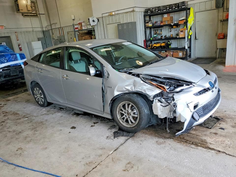 2020 TOYOTA PRIUS LE 4