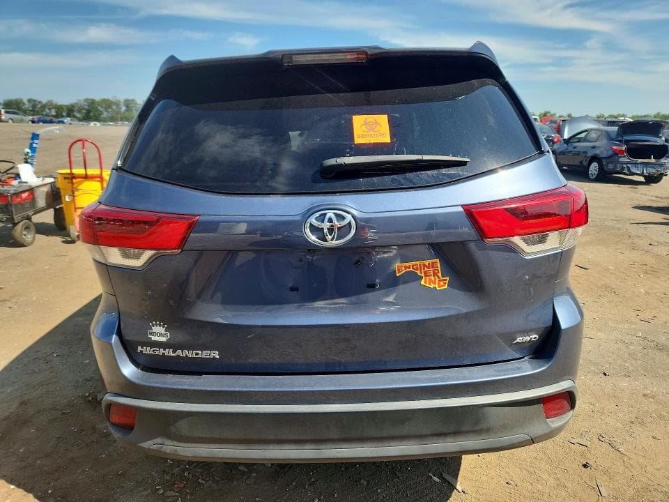 2019 TOYOTA HIGHLANDER LE 6
