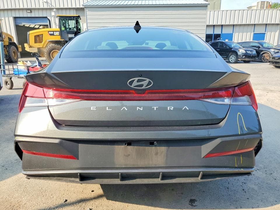 2024 HYUNDAI ELANTRA SEL 6