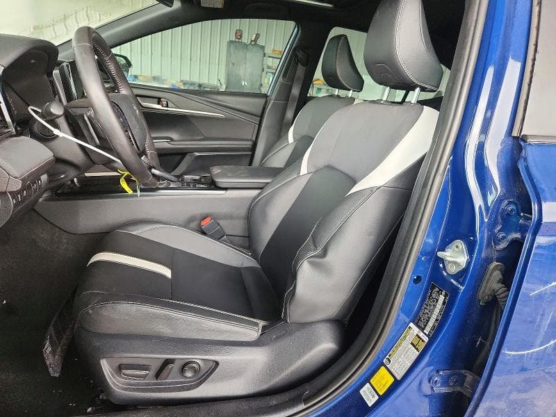 2025 TOYOTA CAMRY SE 7