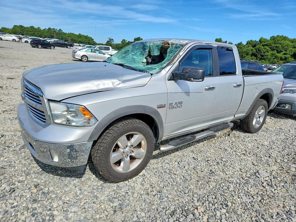 2018 RAM 1500 SLT - 1