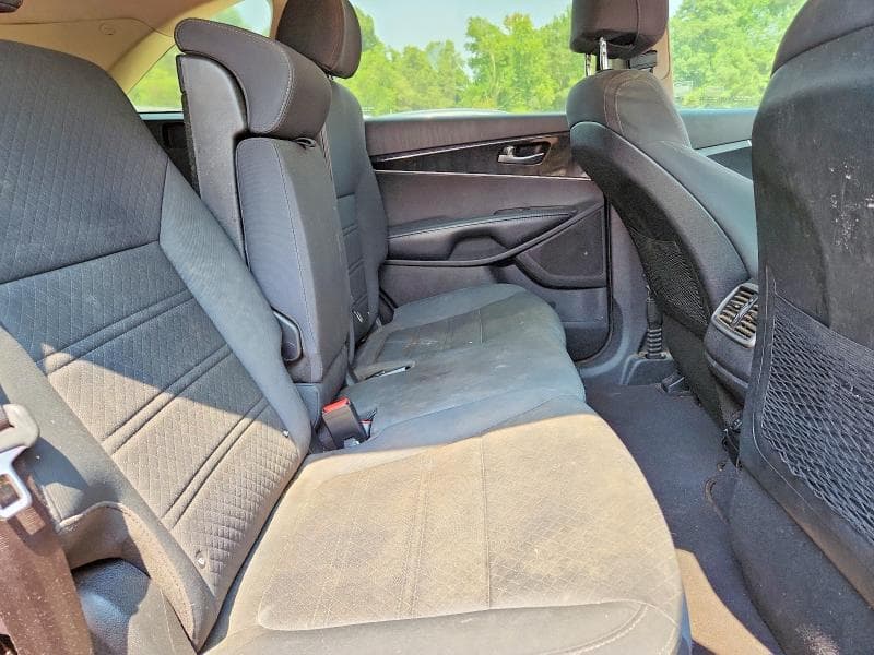2017 KIA SORENTO LX 11