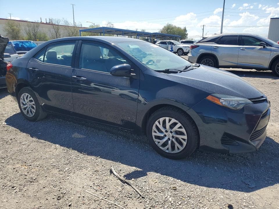 2017 TOYOTA COROLLA LE 4