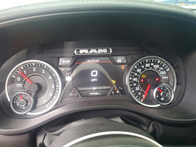 2025 RAM 1500 LARAMIE 9