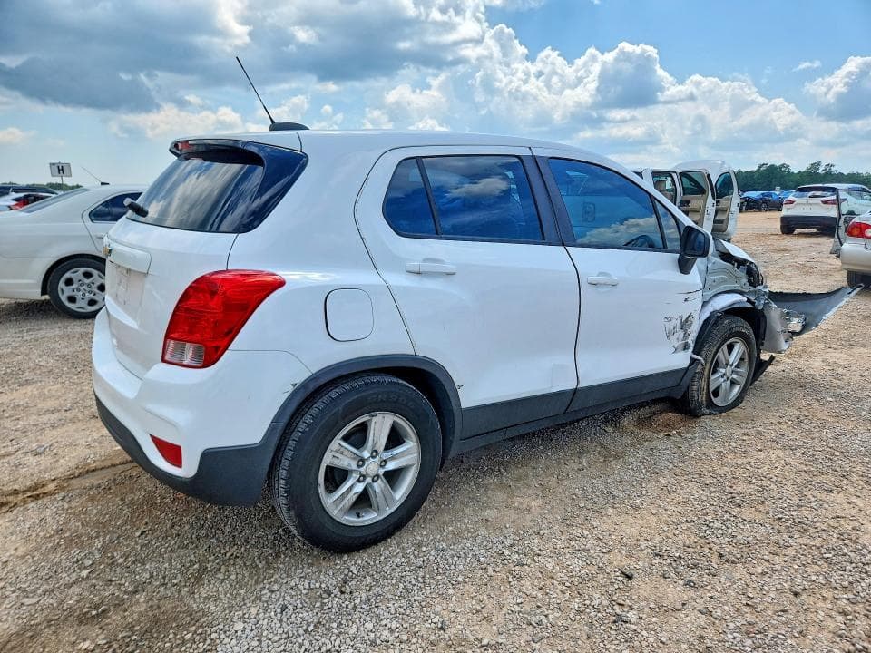 2020 CHEVROLET TRAX LS 3