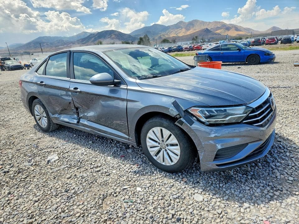 2019 VOLKSWAGEN JETTA S 4