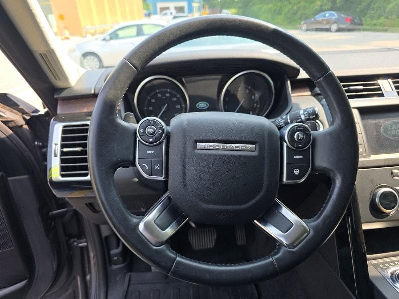 2017 LAND ROVER DISCOVERY SE 12