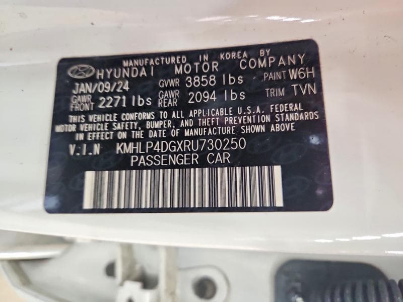 2024 HYUNDAI ELANTRA LIMITED 12