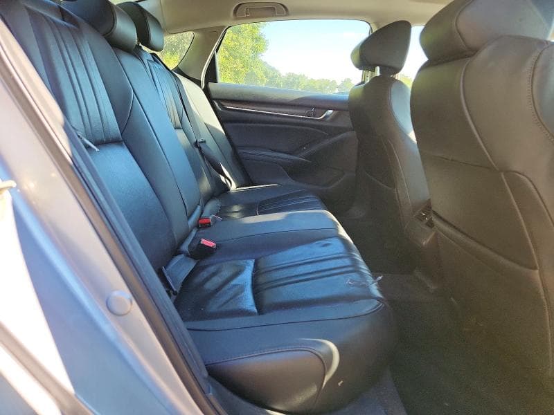 2019 HONDA ACCORD TOURING 10