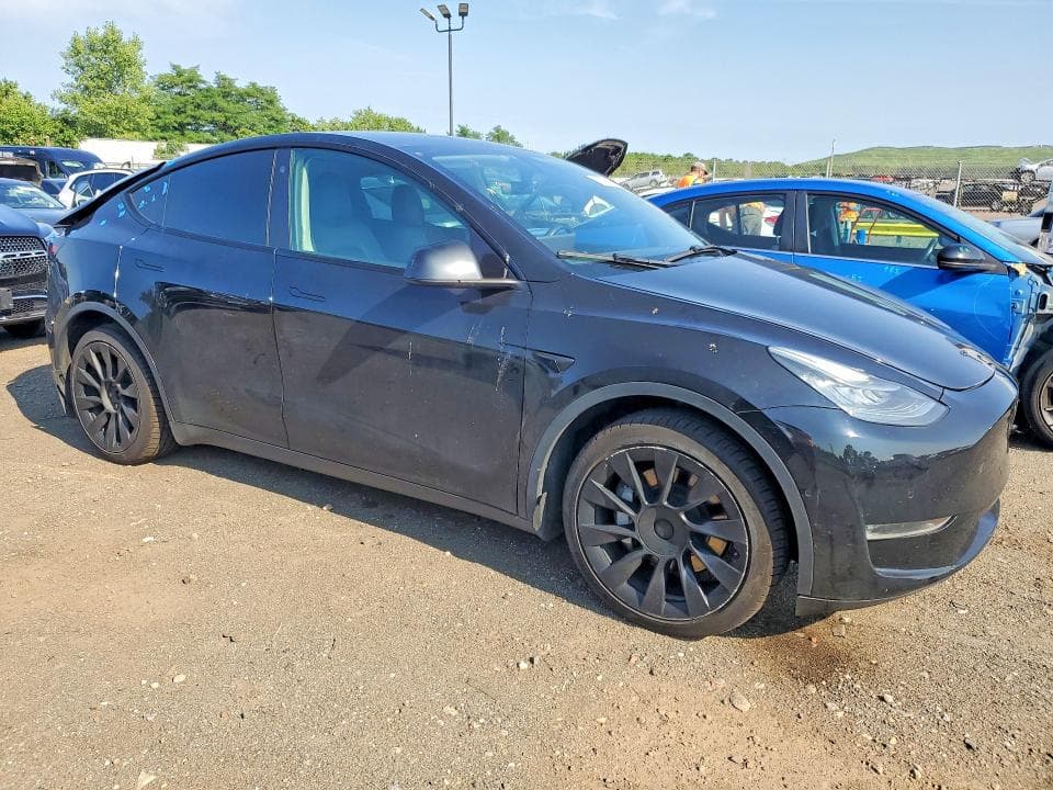 2021 TESLA MODEL Y 4