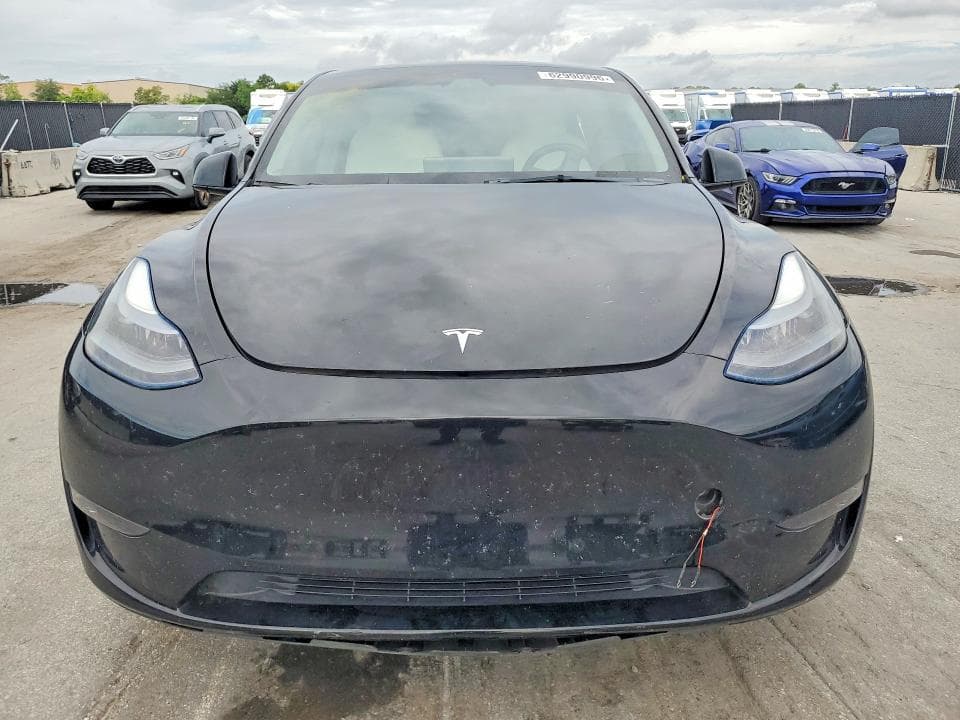 2023 TESLA MODEL Y 5