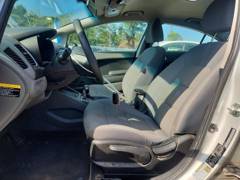 2017 KIA FORTE LX 7