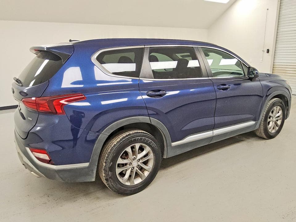 2019 HYUNDAI SANTA FE SE 3