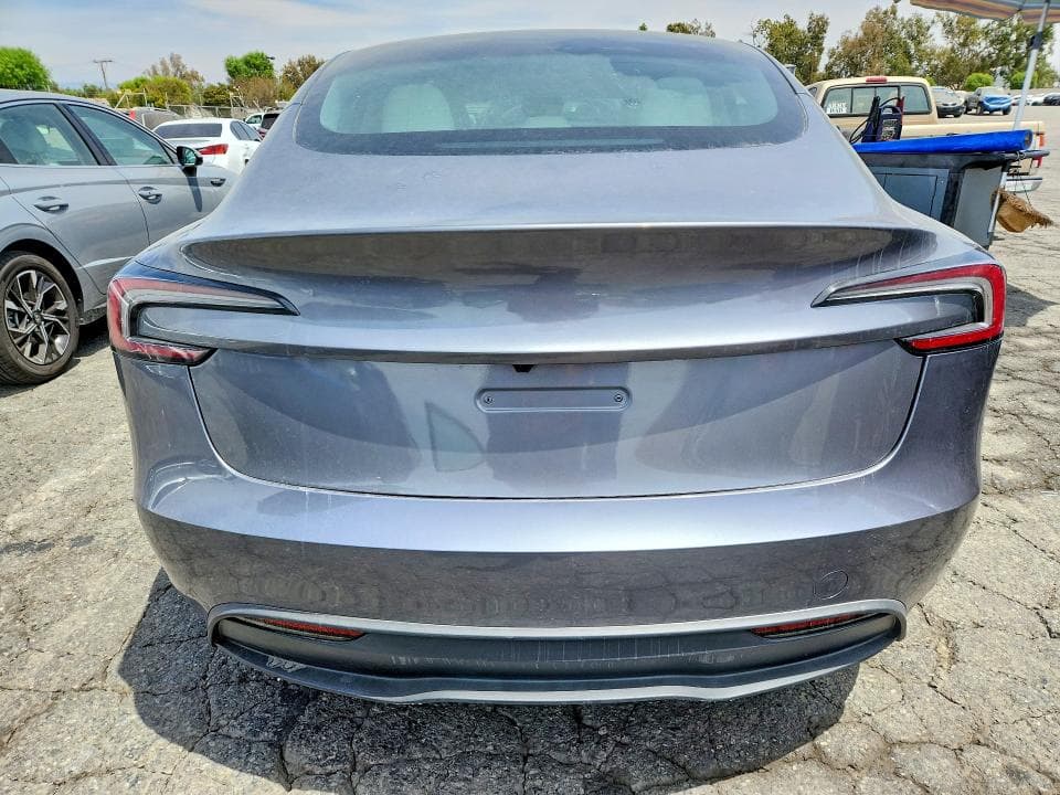 2025 TESLA MODEL 3 6