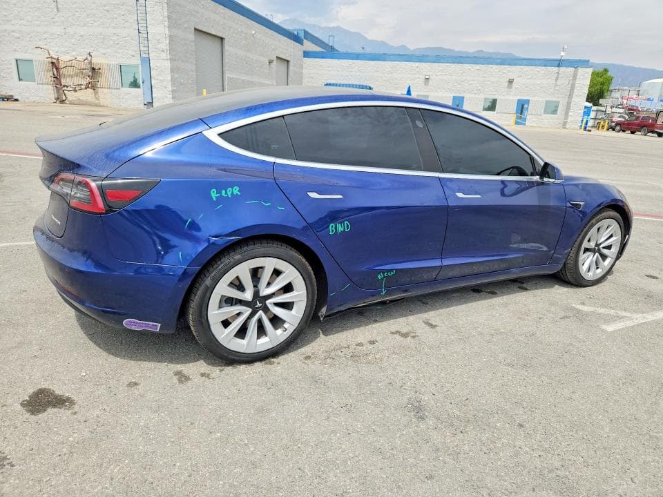2018 TESLA MODEL 3 3