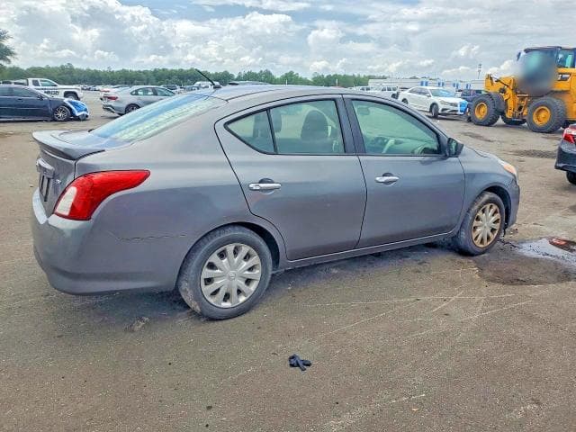 2017 NISSAN VERSA 1.6 SV 3