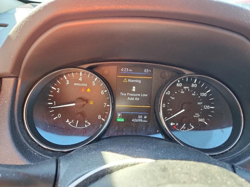 2018 NISSAN ROGUE SV 9