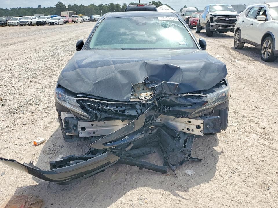 2021 TOYOTA CAMRY SE 5