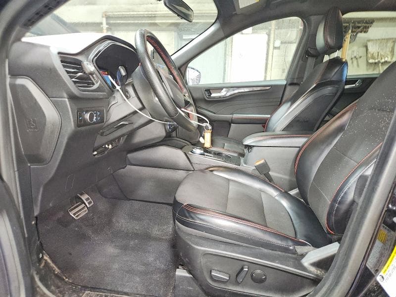2023 FORD ESCAPE ST LINE 7