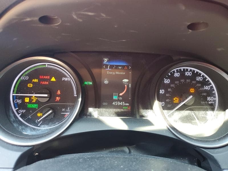2022 TOYOTA CAMRY HYBRID SE 9
